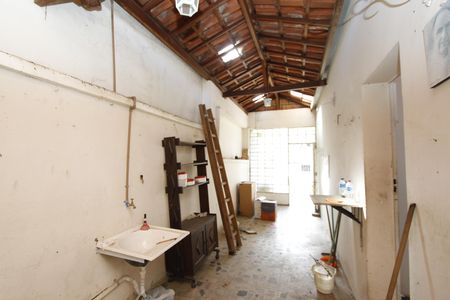 Casa à venda com 370m², 6 quartos e 4 vagasVaranda