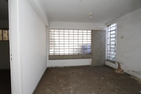 Casa à venda com 370m², 6 quartos e 4 vagassala 2