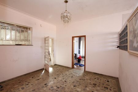 Casa à venda com 370m², 6 quartos e 4 vagasCopa
