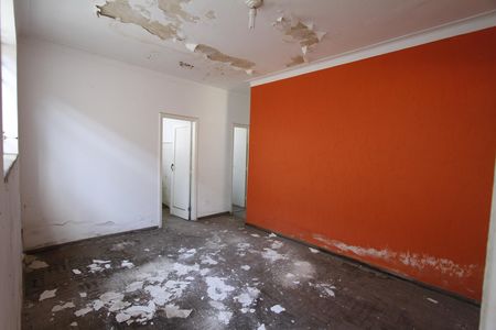 Casa à venda com 370m², 6 quartos e 4 vagasquarto 5