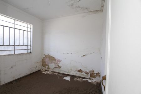 Casa à venda com 370m², 6 quartos e 4 vagasquarto 6