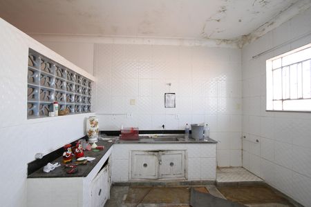 Casa à venda com 370m², 6 quartos e 4 vagasCozinha