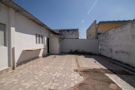 Casa para alugar com 300m², 4 quartos e 3 vagas Casa para alugar com 300m², 4 quartos e 3 vagasQuintal
