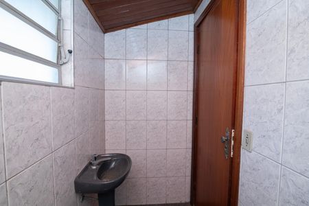 Casa para alugar com 300m², 4 quartos e 3 vagas Casa para alugar com 300m², 4 quartos e 3 vagasLavabo na Área de Serviço