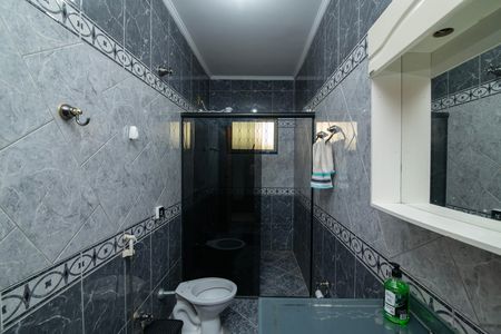 Casa para alugar com 300m², 4 quartos e 3 vagas Casa para alugar com 300m², 4 quartos e 3 vagasBanheiro Social