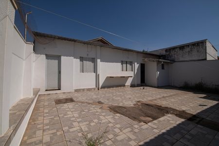 Casa para alugar com 300m², 4 quartos e 3 vagas Casa para alugar com 300m², 4 quartos e 3 vagasQuintal