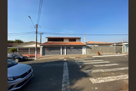 Casa para alugar com 300m², 5 quartos e 3 vagas