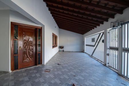 Casa para alugar com 300m², 4 quartos e 3 vagas Casa para alugar com 300m², 4 quartos e 3 vagasGaragem