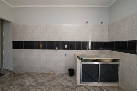 Casa para alugar com 300m², 4 quartos e 3 vagas Casa para alugar com 300m², 4 quartos e 3 vagasÁrea de Serviço