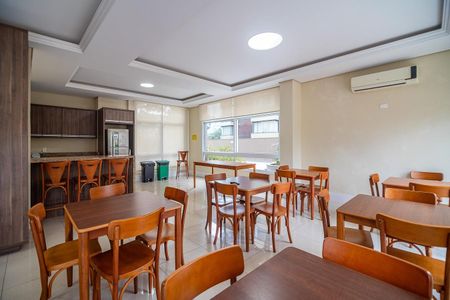 Apartamento para alugar com 93m², 2 quartos e 3 vagas