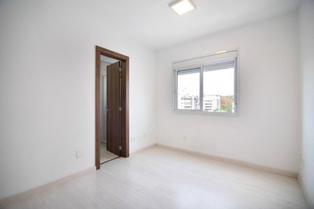 Quarto 2 de apartamento para alugar com 2 quartos, 93m² em Rio Branco, Porto Alegre