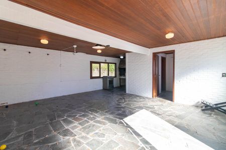 Garagem de casa à venda com 4 quartos, 338m² em Ipanema, Porto Alegre