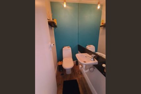 Banheiro 1 de kitnet/studio para alugar com 1 quarto, 55m² em A Industrial, Barueri