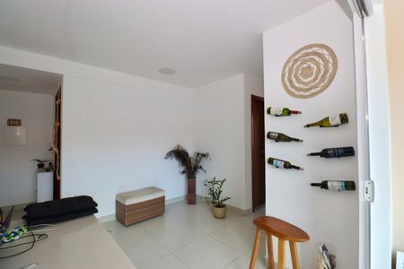 Apartamento para alugar com 65m², 2 quartos e 1 vaga Apartamento para alugar com 65m², 2 quartos e 1 vagaSala