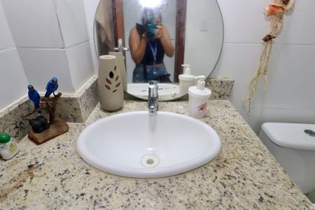 Apartamento para alugar com 65m², 2 quartos e 1 vaga Apartamento para alugar com 65m², 2 quartos e 1 vagaBanheiro