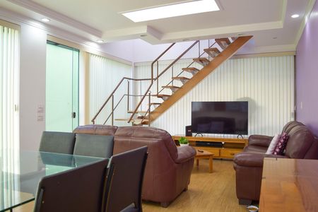 Sala de casa à venda com 3 quartos, 180m² em Vila Antonina, São Paulo