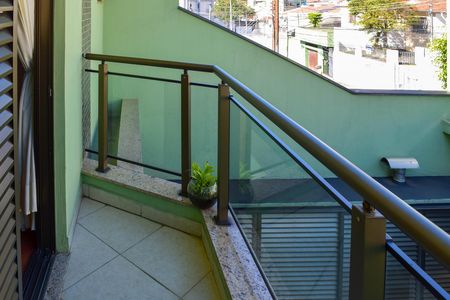 Sacada de casa à venda com 3 quartos, 180m² em Vila Antonina, São Paulo
