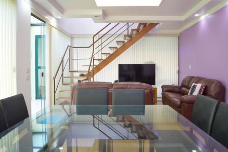 Sala de casa à venda com 3 quartos, 180m² em Vila Antonina, São Paulo