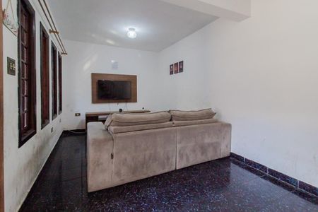 Sala de casa para alugar com 2 quartos, 57m² em Vila Magini, Mauá