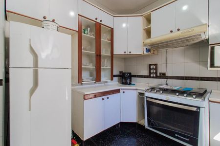 Cozinha de casa para alugar com 2 quartos, 57m² em Vila Magini, Mauá