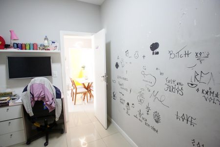 Quarto 2 de casa à venda com 3 quartos, 240m² em Taquara, Rio de Janeiro