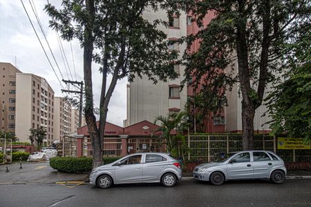 fachada de apartamento para alugar com 3 quartos, 80m² em Parque Bristol, São Paulo