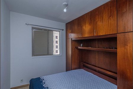 quarto 2_1 de apartamento para alugar com 3 quartos, 80m² em Parque Bristol, São Paulo