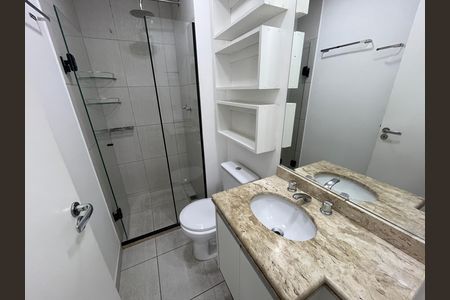 Banheiro de apartamento para alugar com 2 quartos, 48m² em Vila Andrade, São Paulo