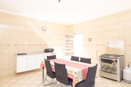 Cozinha de casa à venda com 3 quartos, 150m² em Guaianases, São Paulo