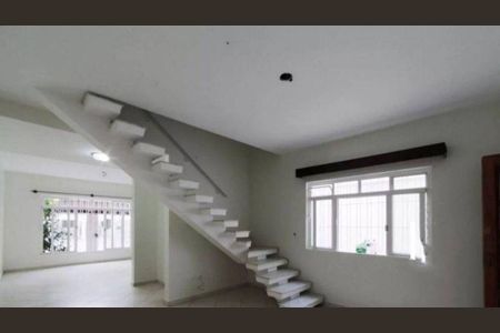 Casa à venda com 3 quartos, 170m² em Vila Cordeiro, São Paulo