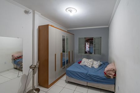 Casa à venda com 250m², 3 quartos e 4 vagas Casa à venda com 250m², 3 quartos e 4 vagasQuarto 1