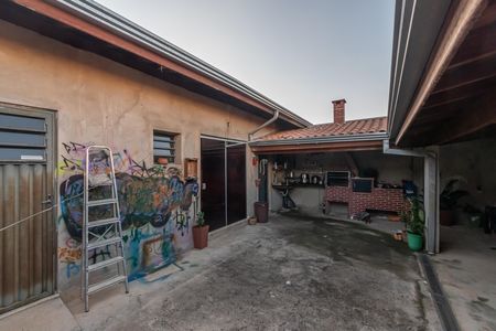 Quintal de casa à venda com 3 quartos, 250m² em Parque Bandeirantes I (nova Veneza), Sumaré