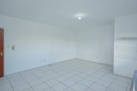 Casa para alugar com 1 quarto, 26m² em Cidade Dutra, São Paulo