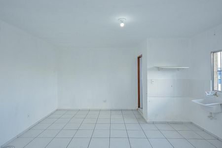 Casa para alugar com 1 quarto, 26m² em Cidade Dutra, São Paulo