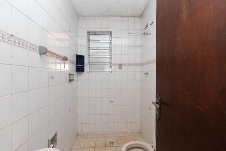 Casa para alugar com 120m², 3 quartos e sem vaga Casa para alugar com 120m², 3 quartos e sem vagaBanheiro social