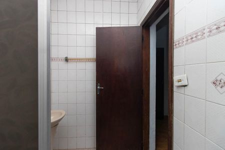 Casa para alugar com 120m², 3 quartos e sem vaga Casa para alugar com 120m², 3 quartos e sem vagaBanheiro da suíte