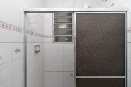 Casa para alugar com 120m², 3 quartos e sem vaga Casa para alugar com 120m², 3 quartos e sem vagaBanheiro da suíte