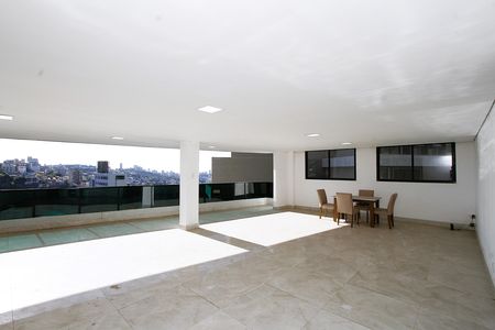 Apartamento à venda com 239m², 4 quartos e 4 vagasSala