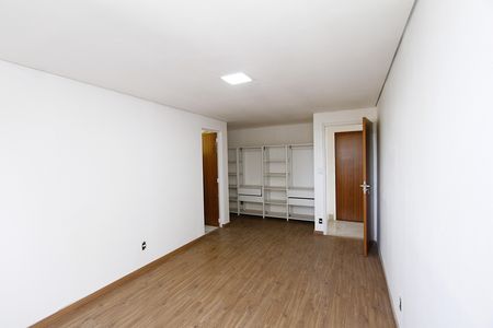 Apartamento à venda com 239m², 4 quartos e 4 vagasQuarto 3 - Suíte