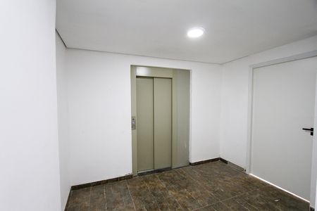 Apartamento à venda com 239m², 4 quartos e 4 vagasELEVADOR