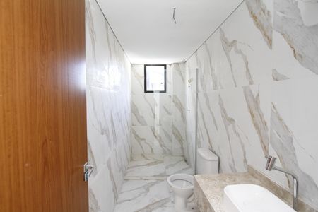 Apartamento à venda com 239m², 4 quartos e 4 vagasBanheiro Social