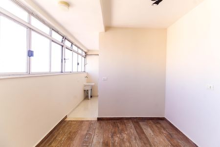 Apartamento à venda com 149m², 3 quartos e 1 vaga Apartamento à venda com 149m², 3 quartos e 1 vagaÁrea de Serviço