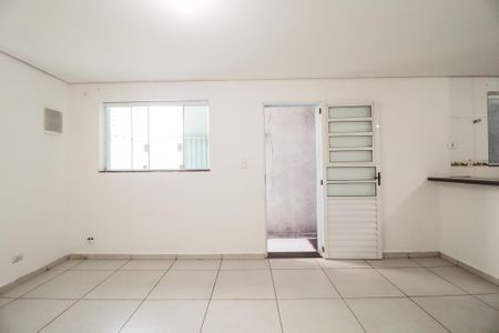 Sala de casa para alugar com 2 quartos, 70m² em Jardim Cachoeira, São Paulo