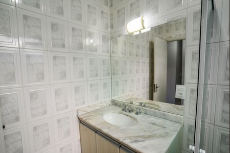 Apartamento à venda com 89m², 3 quartos e 2 vagas Apartamento à venda com 89m², 3 quartos e 2 vagasBanheiro da Suíte