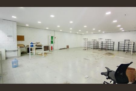 Casa para alugar com 1 quarto, 554m² em Centro, Suzano