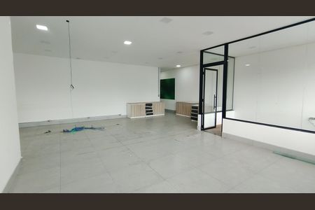 Casa para alugar com 1 quarto, 554m² em Centro, Suzano