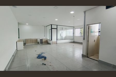 Casa para alugar com 554m², 1 quarto e 3 vagas