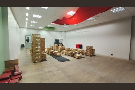 Casa para alugar com 554m², 1 quarto e 3 vagas