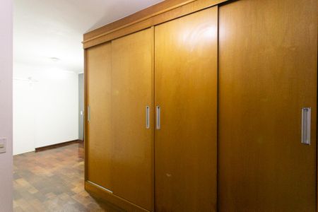 Apartamento à venda com 70m², 2 quartos e 1 vaga Apartamento à venda com 70m², 2 quartos e 1 vagaSuíte