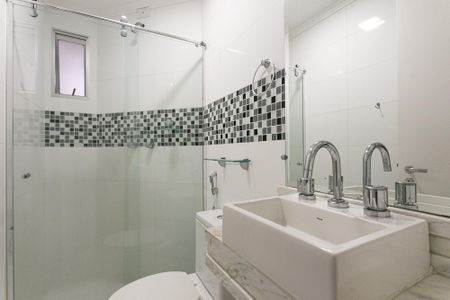 Apartamento à venda com 70m², 2 quartos e 1 vaga Apartamento à venda com 70m², 2 quartos e 1 vagaBanheiro